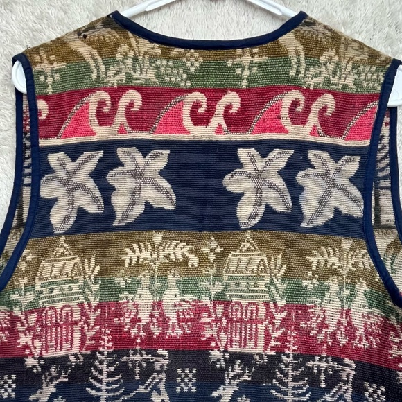 Carrie Allen Nostalgic Holiday Christmas Vest Sz M Muted Red Green Reindeer - Picture 11 of 13